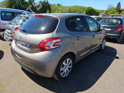 Radio PEUGEOT 208 I (CA_, CC_) 1.2 VTI 82 | BP21166241E6 