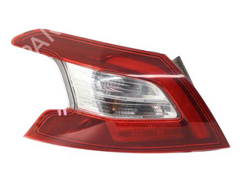 Used Left taillight PEUGEOT 308 II (LB_, LP_, LW_, LH_, L3_) 1.6 HDi 100 (99 hp) 21380181