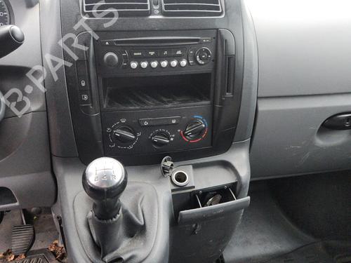Right tailgate PEUGEOT EXPERT Van (VF3A_, VF3U_, VF3X_) 1.6 HDi 90 16V | BP29737736C77 