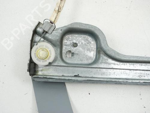 Used Front right window mechanism PEUGEOT 1007 (KM_) 1.4 HDi (68 hp) 19680064