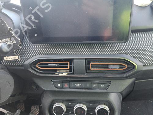 Steering wheel DACIA SANDERO III 1.0 TCe 90 | BP34146114C49 - Image 10
