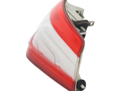 right-taillight-peugeot-508-sw-i-8e_-2010-2011-2012-2013-2014-2015-2016-2017-2018-29919397 main image