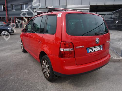 Right headlight VW TOURAN (1T1, 1T2) 2.0 TDI 16V | BP18191524C29
