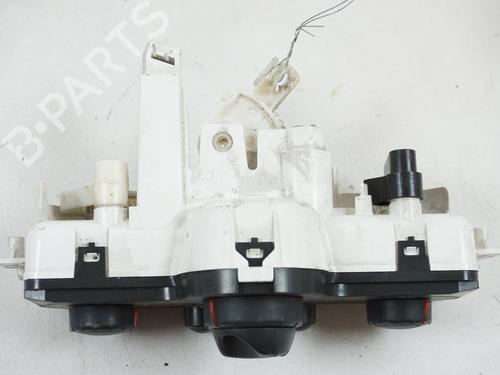 Used Climate control Climate control RENAULT CLIO III (BR0/1, CR0/1) 1.5 dCi (C/BR0G, C/BR1G) (68 hp) 18177609 18177609