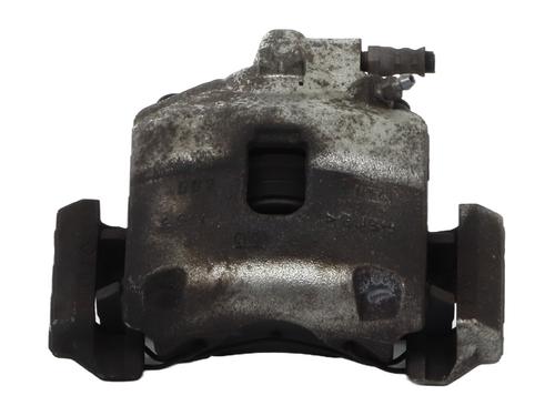 Venstre bremsekaliber foran OPEL CORSA E (X15) 1.4 (08, 68) (90 hp) 22075423