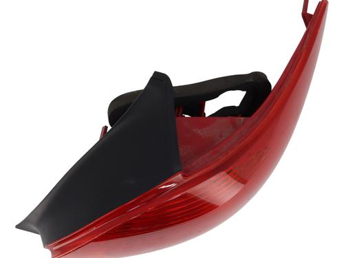 Right taillight PEUGEOT 206 Hatchback (2A/C) 1.4 i | BP26296811C35 