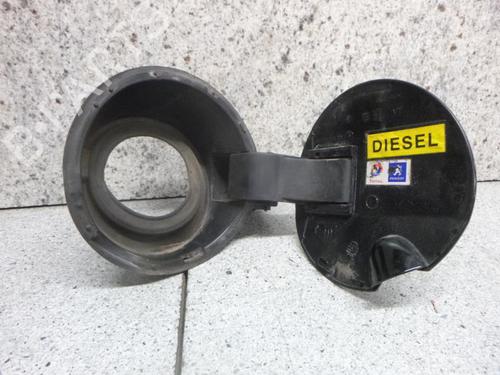 Fuel flap PEUGEOT 308 I (4A_, 4C_) 2.0 HDi | BP18182536C131