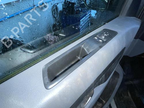 Used Left front window switch PEUGEOT EXPERT Van (V_) 2.0 BlueHDi 180 (178 hp) 18194959