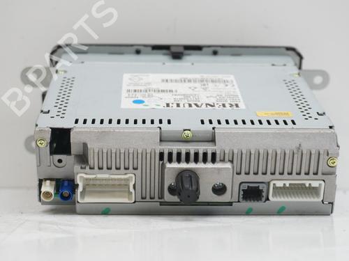 Used Radio DACIA SANDERO II TCe 90 (B8M1, B8MA, B8AC) (90 hp) 18180476