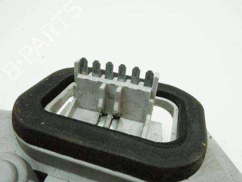 Used Lamp holder OPEL ZAFIRA A MPV (T98) 2.2 DTI 16V (F75) (117 hp) 22072136