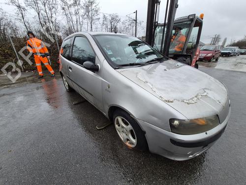 Brugte FIAT PUNTO (188_)  1.9 DS 60 (188.031, .051, .231, .251)  4910475