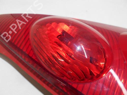 Used Right taillight PEUGEOT 107 (PM_, PN_) 1.0 (68 hp) 18190292