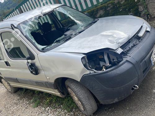 Left headlight CITROËN BERLINGO / BERLINGO FIRST MPV (MF_, GJK_, GFK_) 1.6 HDI 90 (MF9HX) | BP29184986C28 