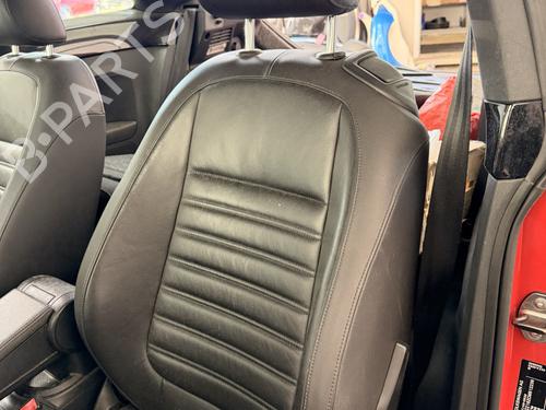 Asiento delantero izquierdo Asiento delantero izquierdo 38585167 38585167