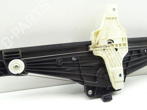 Used Rear right window mechanism Rear right window mechanism CITROËN C5 AIRCROSS (A_) 2.0 BlueHDi 180 (AJEHZR) (177 hp) 18196223 18196223
