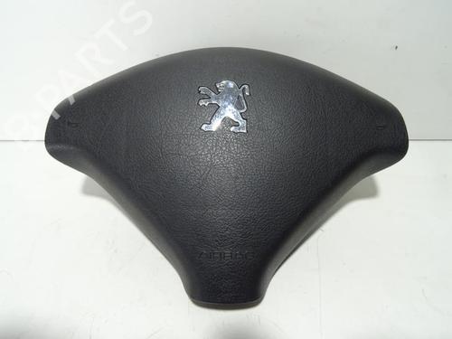 Used Driver airbag PEUGEOT 307 Break (3E) 1.6 16V (109 hp) 18182095