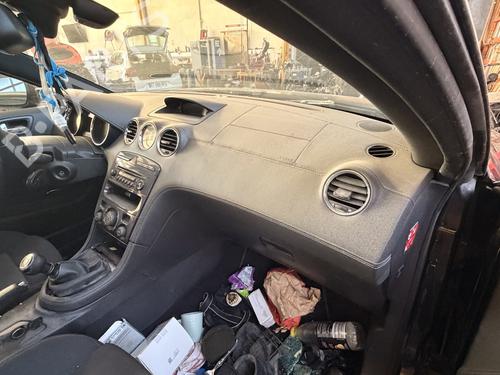 dashboard-peugeot-rcz-2010-2011-2012-2013-2014-2015-40019088 main image