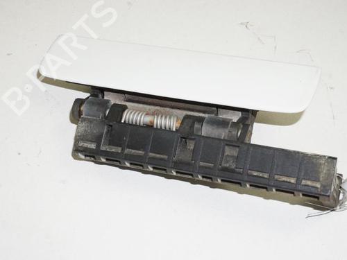Used Front right exterior door handle PEUGEOT 306 Hatchback (7A, 7C, N3, N5) 1.8 16V (110 hp) 18173470