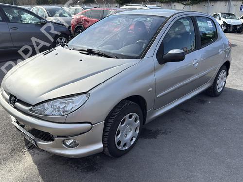 Used Parts PEUGEOT 206 Hatchback (2A/C) 1.4 i (75 hp) 4431265