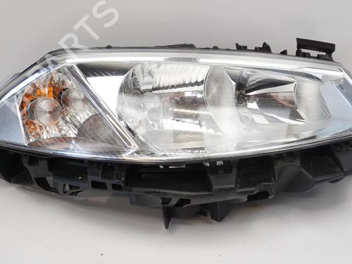 Faro derecho RENAULT MEGANE II (BM0/1_, CM0/1_) 1.4 16V (BM0B, CM0B) (98 hp) 18184581