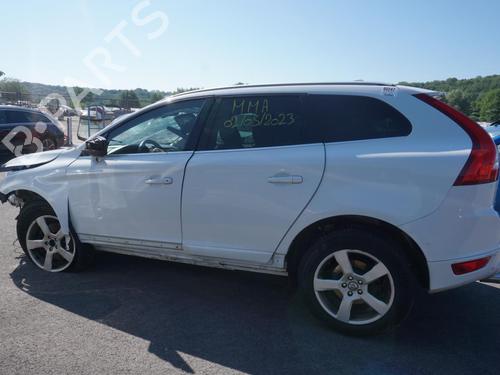 Switch VOLVO XC60 I SUV (156) 2.4 D / D3 / D4 AWD | BP27370036I30 - Image 22