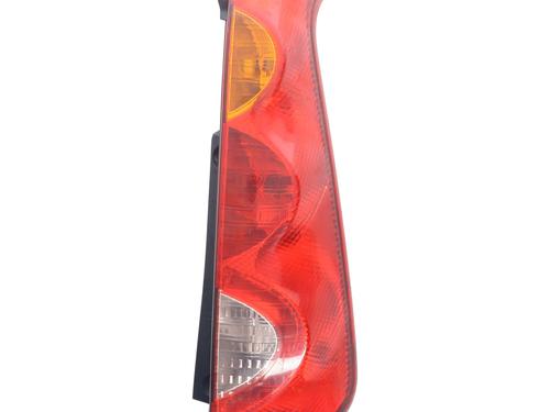 right-taillight-nissan-note-e11-ne11-2005-2006-2007-2008-2009-2010-2011-2012-2013-32440545 main image