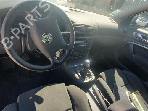 Left mirror SKODA SUPERB I (3U4) 1.9 TDI | BP27096962C26 