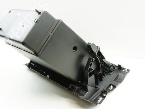 Used Glove box Glove box RENAULT CLIO V (B7_) 1.0 SCe 75 (B7M5) (72 hp) 18173427 18173427