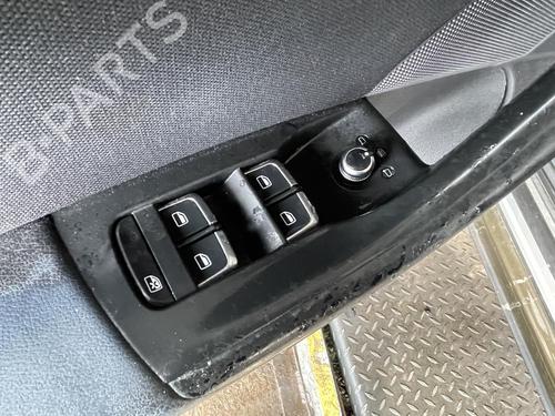 Used Left front window switch AUDI Q3 (8UB, 8UG) 2.0 TDI (140 hp) 20693954