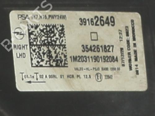 Used Right headlight Right headlight OPEL CORSA F (P2JO) 1.2 (68) (75 hp) 40287666 40287666
