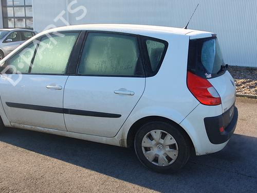 Brugte RENAULT SCÉNIC II (JM0/1_) 1.5 dCi (JM1F) (86 hp) 4261802