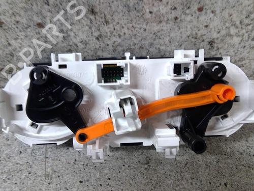Used Climate control PEUGEOT 208 I (CA_, CC_) 1.6 HDi (92 hp) 18175683
