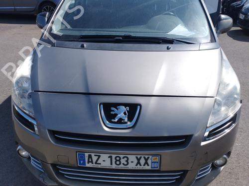 Gebruikte PEUGEOT 5008 (0U_, 0E_) 1.6 HDi (110 hp) 4347399 Onderdelen