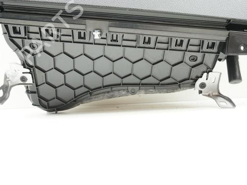 Used Glove box Glove box BMW 1 (F21) 114 d (95 hp) 18188871 18188871