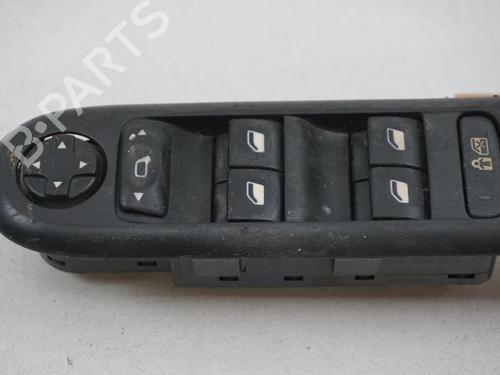 Used Right tailgate light RENAULT CLIO V (B7_) 1.0 TCe 90 (B7MT) (91 hp) 18188925