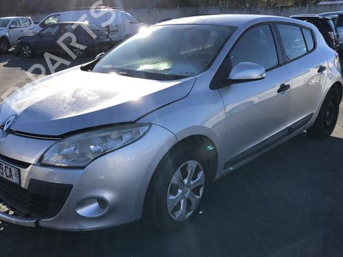 Brugte RENAULT MEGANE III Hatchback (BZ0/1_, B3_) 1.5 dCi (BZ09, BZ0D, BZ1W, BZ29, BZ14) (110 hp) 4343740