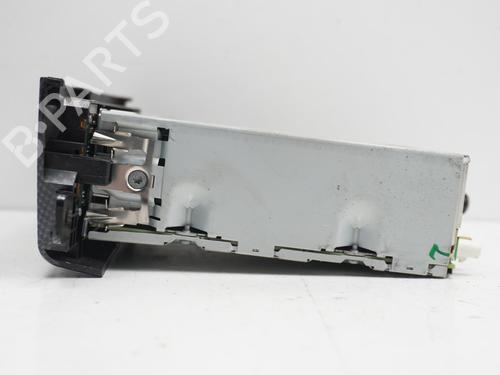 Used Radio Radio RENAULT KOLEOS I (HY_) 2.0 dCi 4x4 (HY0K) (150 hp) 18177281 18177281