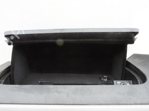Used Glove box VW GOLF VI (5K1) 1.4 (80 hp) 18178502