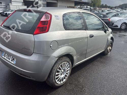 Left headlight FIAT GRANDE PUNTO (199_) 1.3 D Multijet | BP29474409C28 
