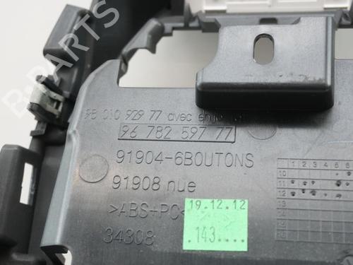 Switch CITROËN DS5 2.0 HDi 165 Hybrid4 4x4 | BP18175470I30 