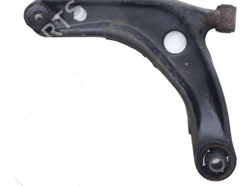 Used Left front suspension arm TOYOTA YARIS (_P9_) 1.33 VVT-i (NSP90_, NSP90R) (100 hp) 32370909