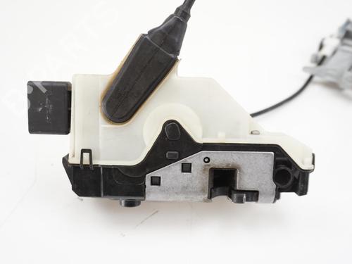 Front right lock PEUGEOT 2008 I (CU_) 1.6 BlueHDi 120 | BP18177351C97
