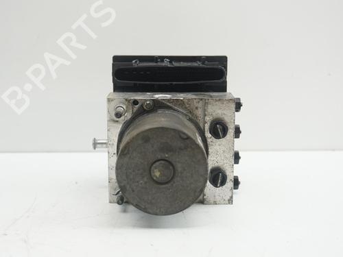 Used ABS pump HYUNDAI SANTA FÉ II (CM) 2.2 CRDi GLS 4x4 (150 hp) 18177276