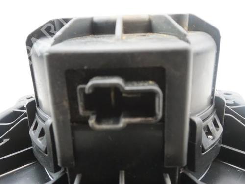 Used Heater blower motor HYUNDAI i30 (PDE, PD, PDEN) 1.6 CRDi (116 hp) 18182056