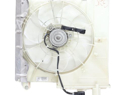 Used Radiator fan TOYOTA AYGO (_B1_) 1.0 (KGB10_, KGB10R) (68 hp) 30147350