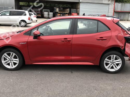 Used Parts TOYOTA COROLLA Hatchback (_E21_, _EA1_, _EH1_) 1.8 Hybrid (ZWE211, ZWE219) 3944313