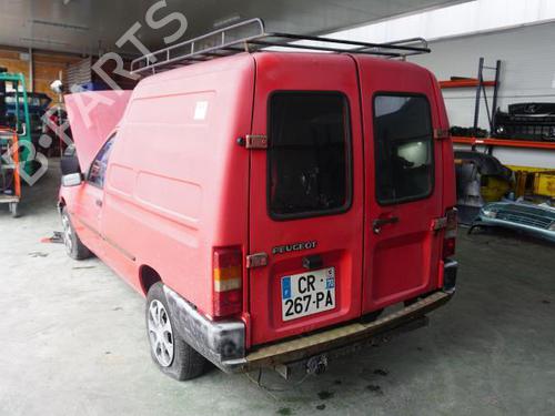 PEUGEOT 205 Hatchback Van 1.8 D (60 hp) 2054678