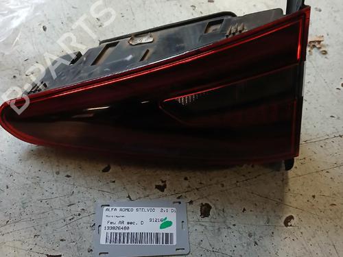 Used Right tailgate light Right tailgate light ALFA ROMEO STELVIO (949_) 2.2 JTDM Q4 (949.AXE2A) (190 hp) 39762496 39762496