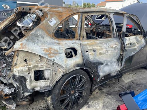 Water radiator PORSCHE CAYENNE (92A) 3.0 S E-Hybrid | BP30643460M31 