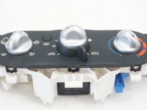 Used Climate control Climate control RENAULT TWINGO II (CN0_) 1.2 16V (CN0K, CN0V, CN0A) (76 hp) 19729437 19729437